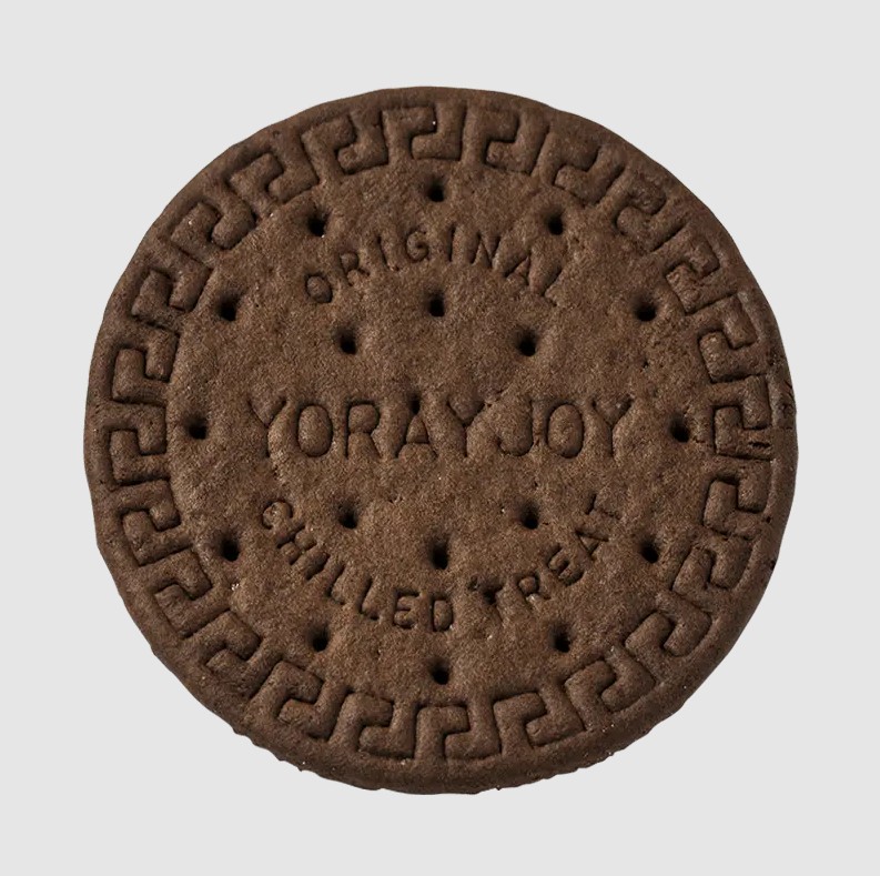 Hoe harde koekjes transformeren van knapperig naar cakeachtig in ijssandwiches？